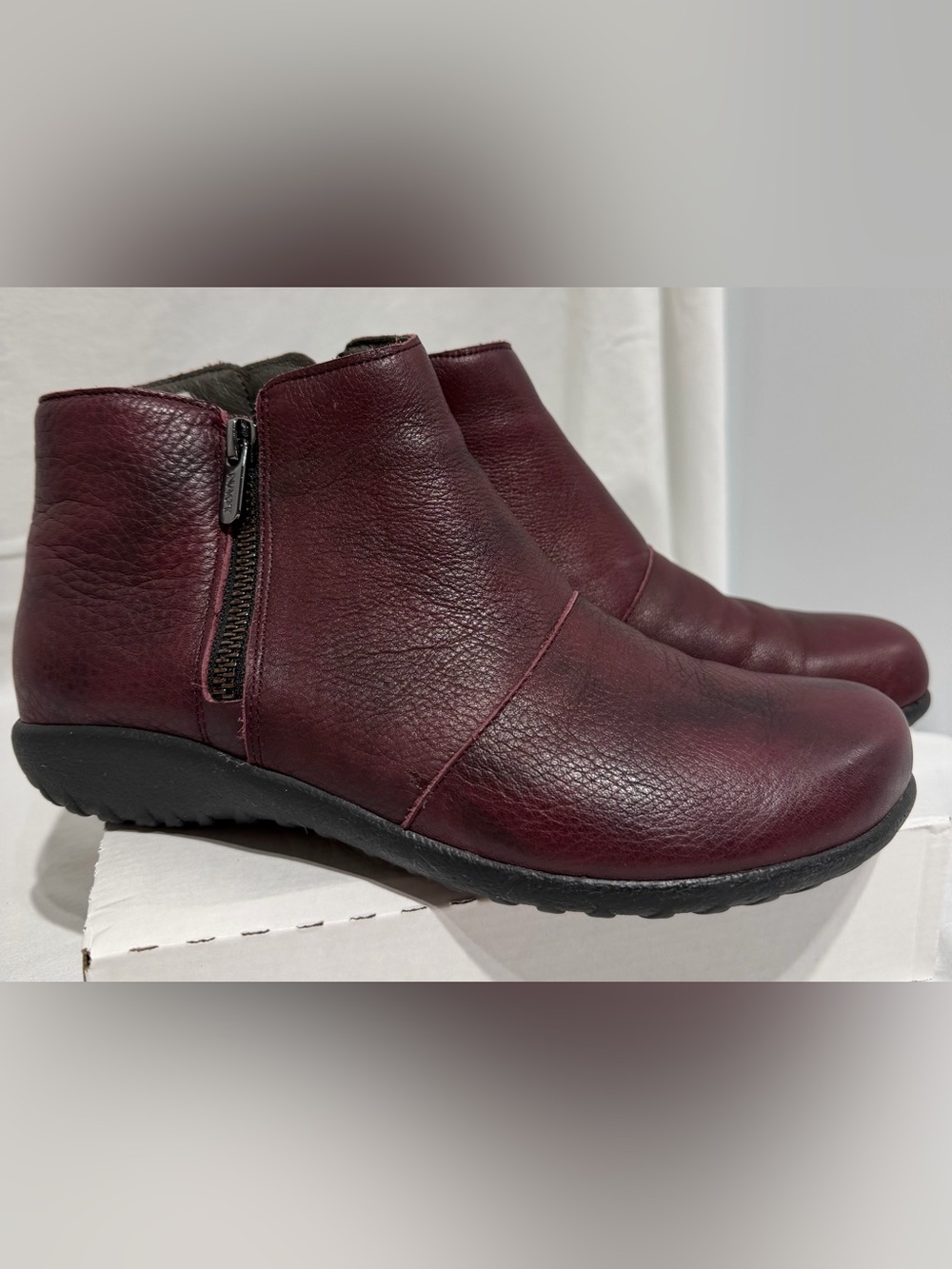 Naot Burgundy Leather Ankle Boots with Side Zips size 38 Made in Israel